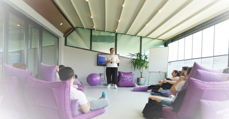 تعليم التحضير للولادة وتربية الأطفال